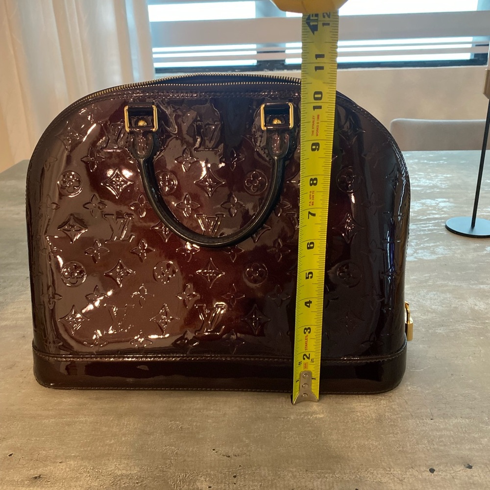 Louis Vuitton Wine Alma bag - Picture 6 of 7